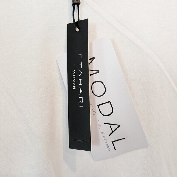 T Tahari Top Size 2X White Crochet Scalloped Lace Short Flutter Sleeves NWT Airy - Picture 7 of 13